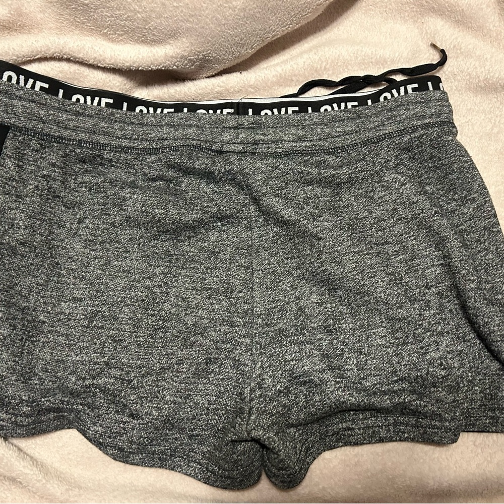 XL Rue21 Shorts - Picture 4 of 4